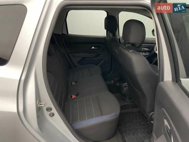Серый Рено Дастер, объемом двигателя 1.6 л и пробегом 98 тыс. км за 16210 $, фото 21 на Automoto.ua