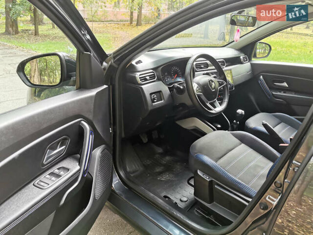 Сірий Рено Дастер, об'ємом двигуна 1.46 л та пробігом 85 тис. км за 18999 $, фото 10 на Automoto.ua