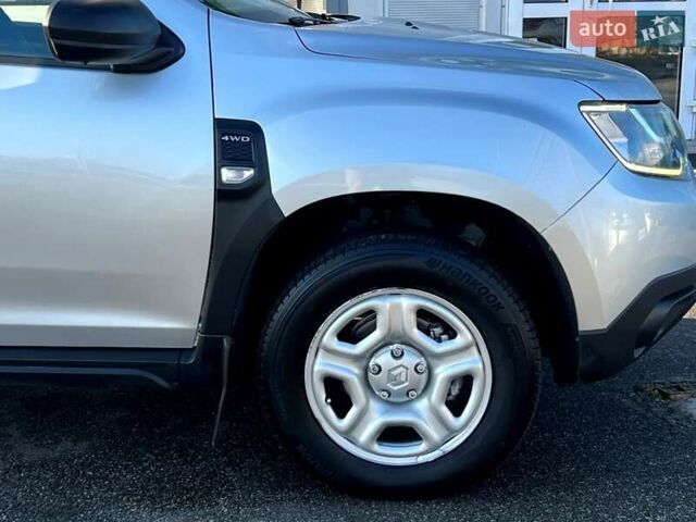 Серый Рено Дастер, объемом двигателя 1.5 л и пробегом 191 тыс. км за 13900 $, фото 17 на Automoto.ua