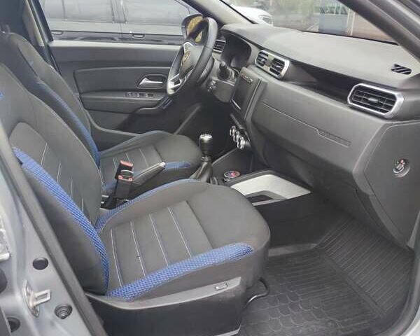 Сірий Рено Дастер, об'ємом двигуна 1.6 л та пробігом 177 тис. км за 12500 $, фото 6 на Automoto.ua