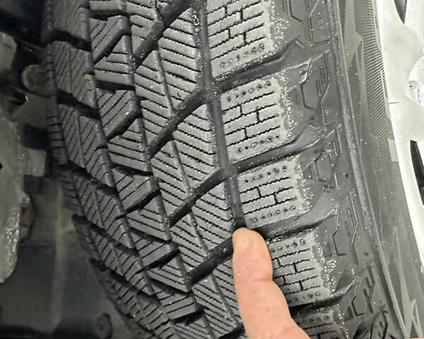 Серый Рено Дастер, объемом двигателя 1.46 л и пробегом 185 тыс. км за 14000 $, фото 29 на Automoto.ua