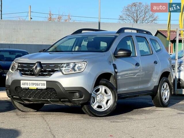 Серый Рено Дастер, объемом двигателя 1.5 л и пробегом 191 тыс. км за 13900 $, фото 2 на Automoto.ua