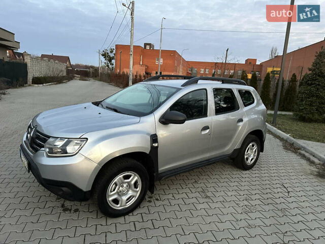 Серый Рено Дастер, объемом двигателя 1.46 л и пробегом 200 тыс. км за 14200 $, фото 4 на Automoto.ua