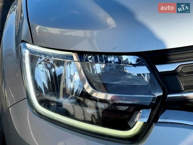 Серый Рено Дастер, объемом двигателя 1.5 л и пробегом 191 тыс. км за 13900 $, фото 11 на Automoto.ua