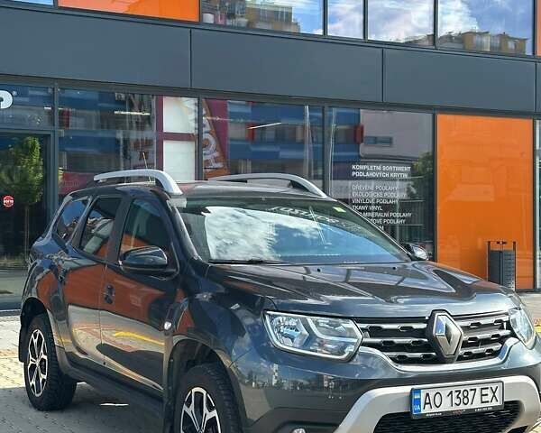 Серый Рено Дастер, объемом двигателя 1.6 л и пробегом 113 тыс. км за 13000 $, фото 3 на Automoto.ua