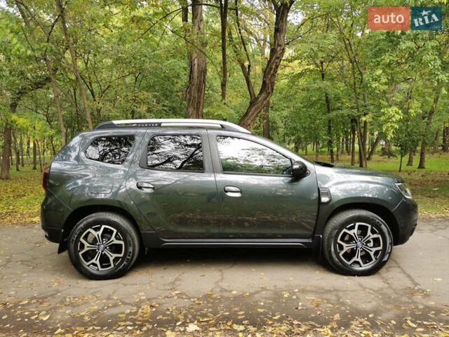 Серый Рено Дастер, объемом двигателя 1.46 л и пробегом 83 тыс. км за 18800 $, фото 3 на Automoto.ua