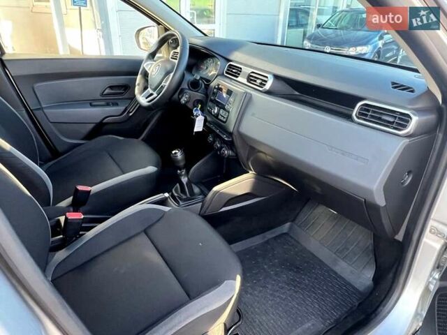 Серый Рено Дастер, объемом двигателя 1.5 л и пробегом 191 тыс. км за 13900 $, фото 45 на Automoto.ua