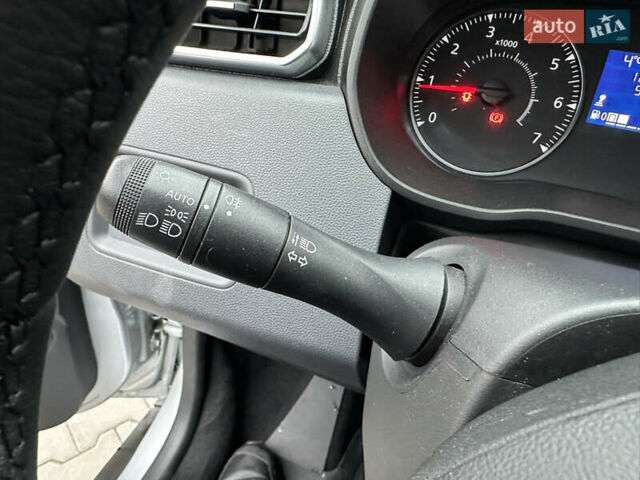 Серый Рено Дастер, объемом двигателя 1.46 л и пробегом 185 тыс. км за 14000 $, фото 45 на Automoto.ua