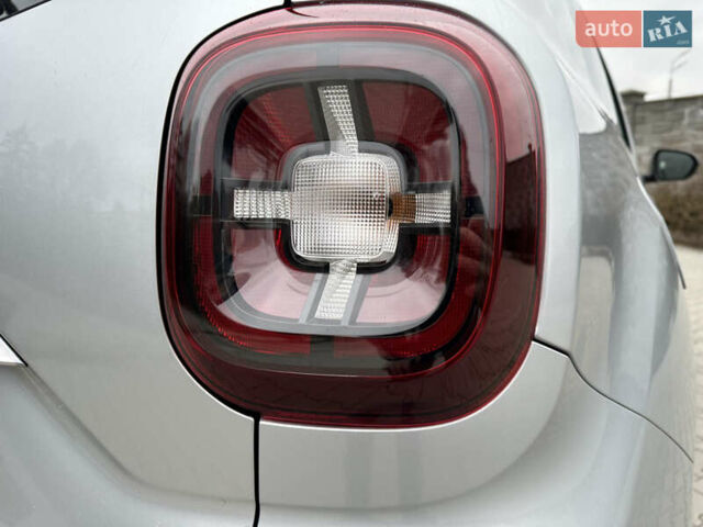 Серый Рено Дастер, объемом двигателя 1.46 л и пробегом 185 тыс. км за 14000 $, фото 28 на Automoto.ua