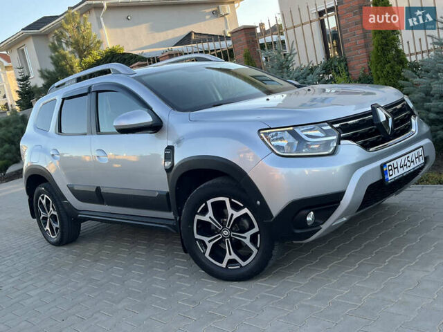 Серый Рено Дастер, объемом двигателя 1.5 л и пробегом 156 тыс. км за 16900 $, фото 4 на Automoto.ua