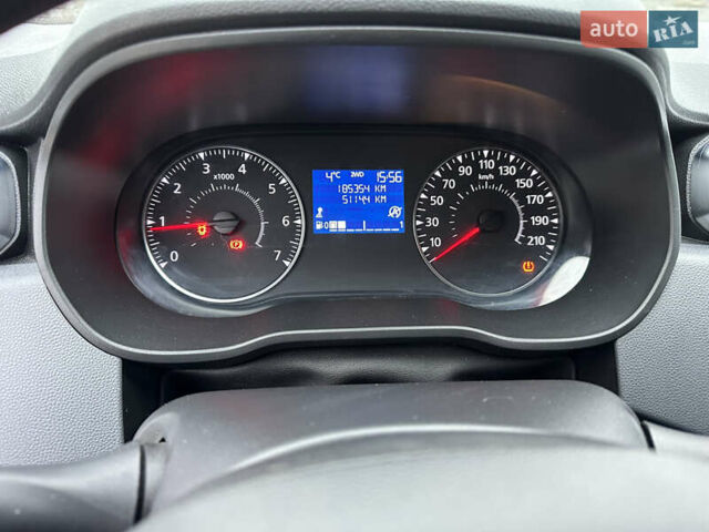 Серый Рено Дастер, объемом двигателя 1.46 л и пробегом 185 тыс. км за 14000 $, фото 44 на Automoto.ua