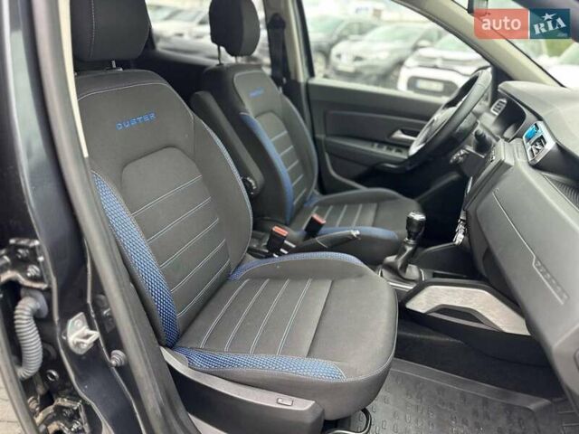 Серый Рено Дастер, объемом двигателя 1.6 л и пробегом 38 тыс. км за 14690 $, фото 35 на Automoto.ua