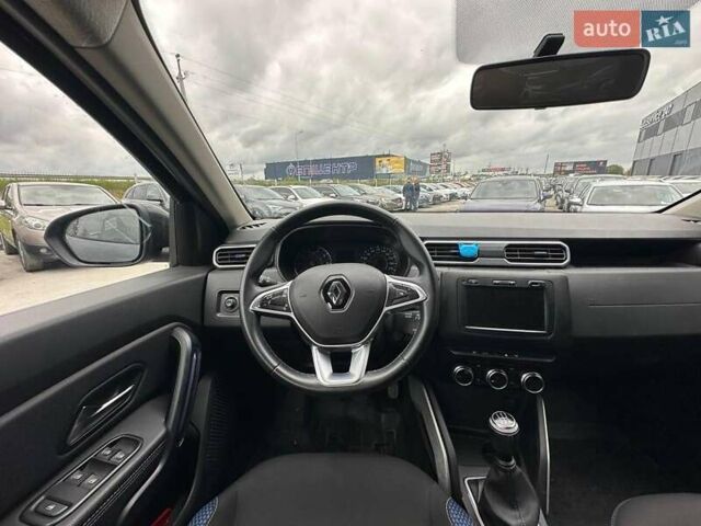 Серый Рено Дастер, объемом двигателя 1.6 л и пробегом 38 тыс. км за 14690 $, фото 30 на Automoto.ua