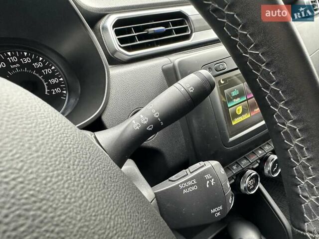 Сірий Рено Дастер, об'ємом двигуна 1.46 л та пробігом 88 тис. км за 18950 $, фото 20 на Automoto.ua