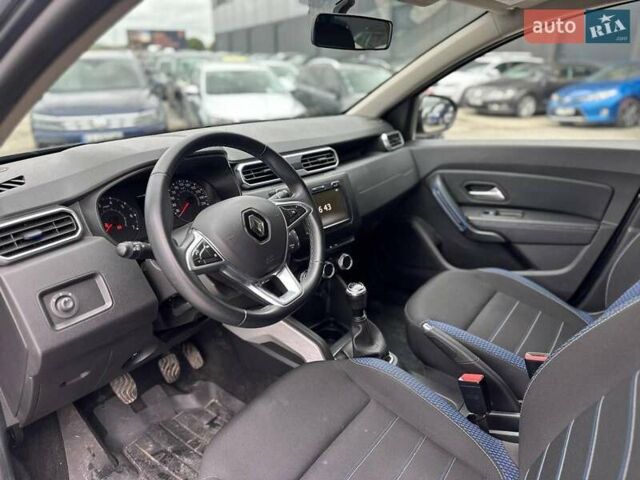 Серый Рено Дастер, объемом двигателя 1.6 л и пробегом 38 тыс. км за 14690 $, фото 20 на Automoto.ua