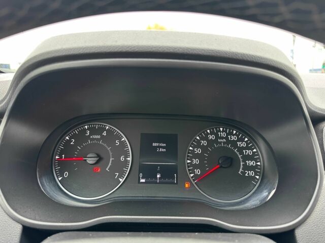 Сірий Рено Дастер, об'ємом двигуна 1.5 л та пробігом 88 тис. км за 18950 $, фото 14 на Automoto.ua