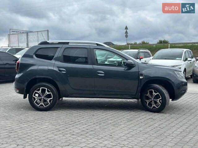 Серый Рено Дастер, объемом двигателя 1.6 л и пробегом 38 тыс. км за 14690 $, фото 11 на Automoto.ua