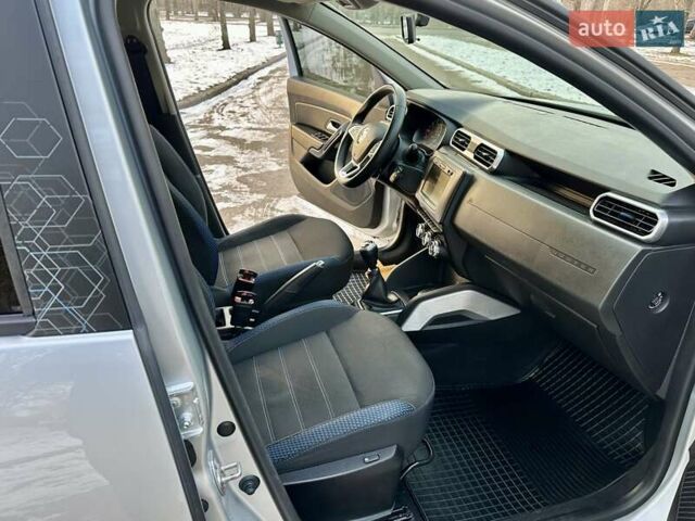 Серый Рено Дастер, объемом двигателя 1.5 л и пробегом 150 тыс. км за 16500 $, фото 18 на Automoto.ua
