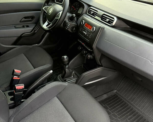 Серый Рено Дастер, объемом двигателя 1.5 л и пробегом 58 тыс. км за 15500 $, фото 6 на Automoto.ua