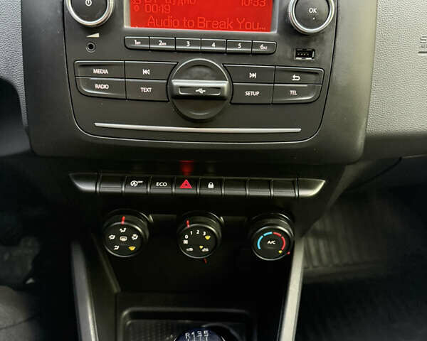 Серый Рено Дастер, объемом двигателя 1.5 л и пробегом 58 тыс. км за 15500 $, фото 11 на Automoto.ua