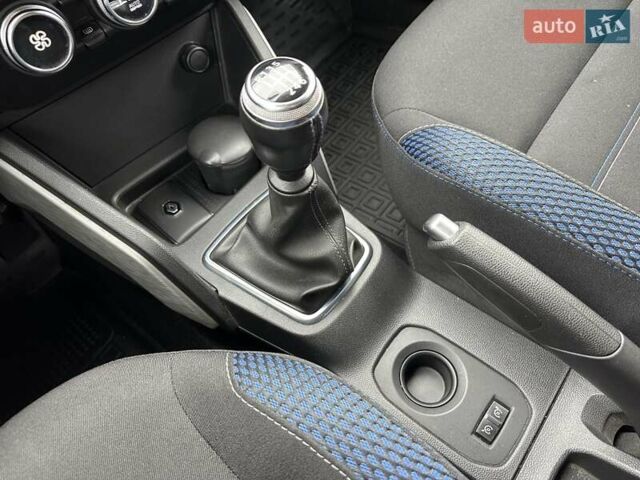 Сірий Рено Дастер, об'ємом двигуна 1.46 л та пробігом 88 тис. км за 18950 $, фото 21 на Automoto.ua