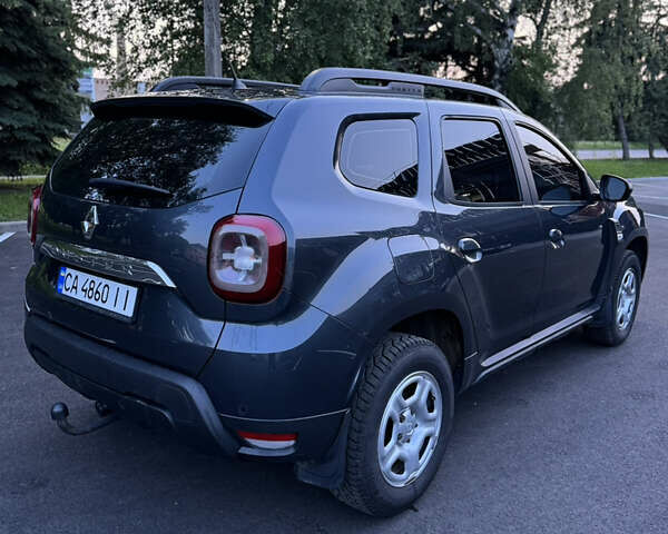 Серый Рено Дастер, объемом двигателя 1.46 л и пробегом 220 тыс. км за 14350 $, фото 2 на Automoto.ua