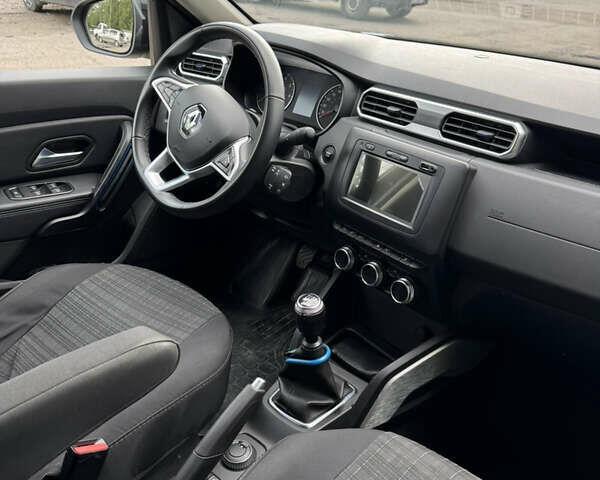 Серый Рено Дастер, объемом двигателя 1.5 л и пробегом 170 тыс. км за 17500 $, фото 31 на Automoto.ua