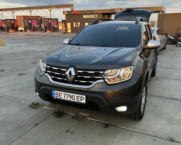 Сірий Рено Дастер, об'ємом двигуна 1.5 л та пробігом 130 тис. км за 17500 $, фото 4 на Automoto.ua