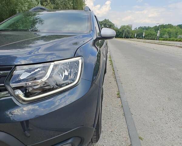 Серый Рено Дастер, объемом двигателя 1.46 л и пробегом 26 тыс. км за 20200 $, фото 4 на Automoto.ua