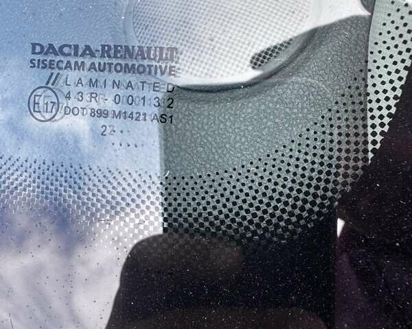 Рено Дастер 2022 в Ивано-Франковске на Automoto.ua Серый Рено Дастер, объемом двигателя 1.6 л и пробегом 49 тыс. км за 20999 $, фото 17 на Automoto.ua