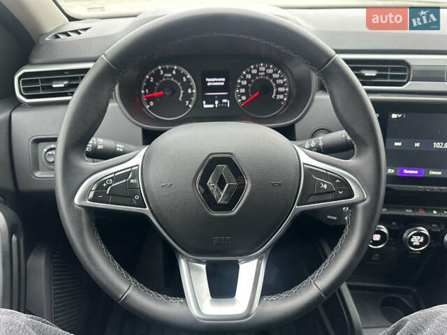 Серый Рено Дастер, объемом двигателя 1.6 л и пробегом 20 тыс. км за 19400 $, фото 40 на Automoto.ua