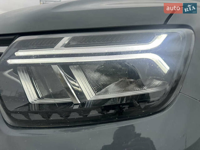 Серый Рено Дастер, объемом двигателя 1.6 л и пробегом 20 тыс. км за 19400 $, фото 21 на Automoto.ua