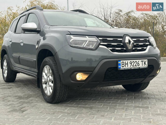 Серый Рено Дастер, объемом двигателя 1.6 л и пробегом 20 тыс. км за 19400 $, фото 11 на Automoto.ua