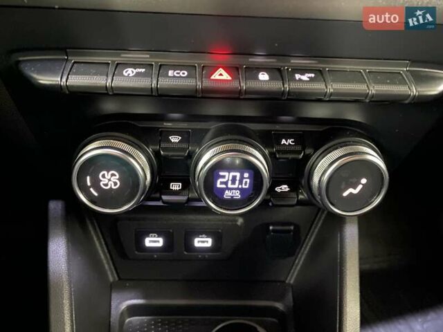 Рено Дастер 2022 в Умани на Automoto.ua Серый Рено Дастер, объемом двигателя 1.6 л и пробегом 69 тыс. км за 19999 $, фото 34 на Automoto.ua