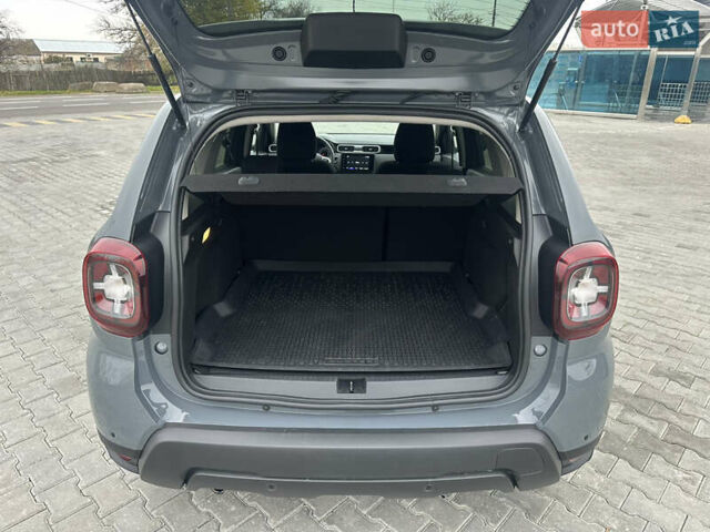 Серый Рено Дастер, объемом двигателя 1.6 л и пробегом 20 тыс. км за 19400 $, фото 32 на Automoto.ua