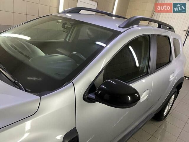 Рено Дастер 2022 в Умани на Automoto.ua Серый Рено Дастер, объемом двигателя 1.6 л и пробегом 69 тыс. км за 19999 $, фото 4 на Automoto.ua