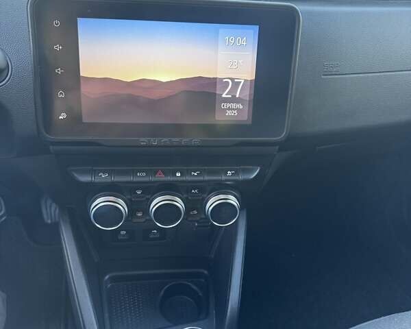 Рено Дастер 2022 в Ивано-Франковске на Automoto.ua Серый Рено Дастер, объемом двигателя 1.6 л и пробегом 49 тыс. км за 20999 $, фото 9 на Automoto.ua