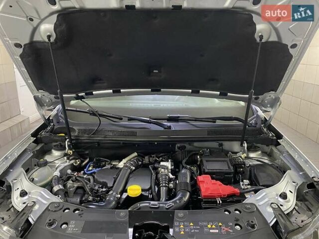 Рено Дастер 2022 в Умани на Automoto.ua Серый Рено Дастер, объемом двигателя 1.6 л и пробегом 69 тыс. км за 19999 $, фото 18 на Automoto.ua