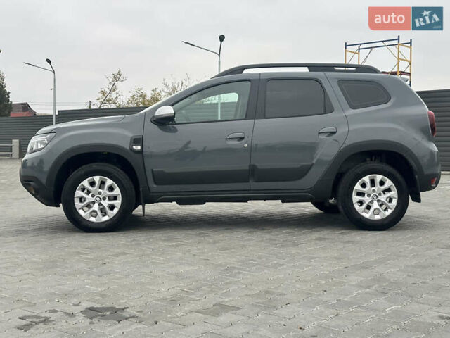 Серый Рено Дастер, объемом двигателя 1.6 л и пробегом 20 тыс. км за 19400 $, фото 4 на Automoto.ua