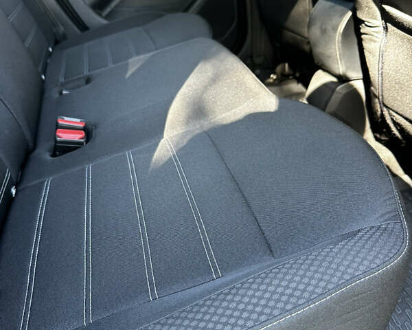 Серый Рено Дастер, объемом двигателя 1.46 л и пробегом 56 тыс. км за 18500 $, фото 8 на Automoto.ua