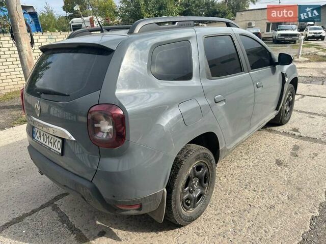 Серый Рено Дастер, объемом двигателя 1.6 л и пробегом 121 тыс. км за 15000 $, фото 6 на Automoto.ua