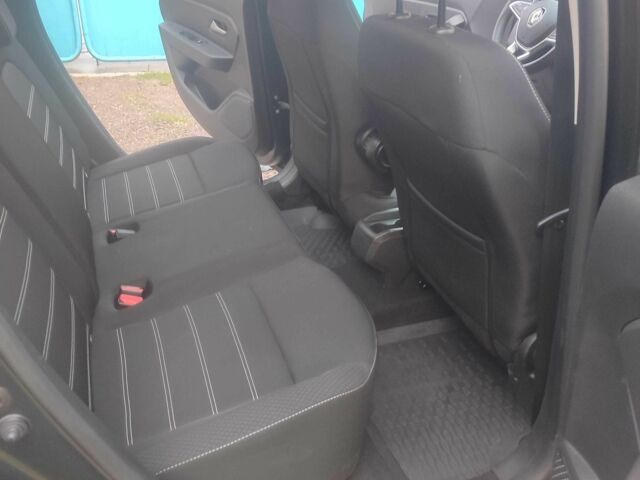 Серый Рено Дастер, объемом двигателя 1.5 л и пробегом 34 тыс. км за 20900 $, фото 7 на Automoto.ua