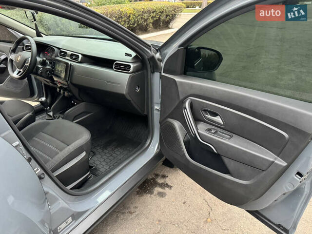 Серый Рено Дастер, объемом двигателя 1.5 л и пробегом 121 тыс. км за 19800 $, фото 16 на Automoto.ua