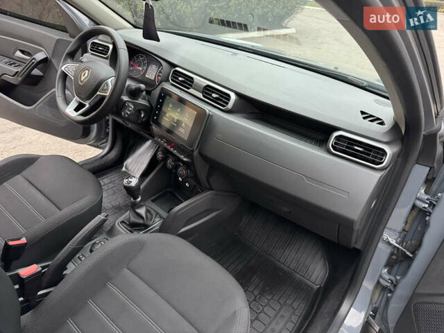 Серый Рено Дастер, объемом двигателя 1.5 л и пробегом 121 тыс. км за 19800 $, фото 17 на Automoto.ua