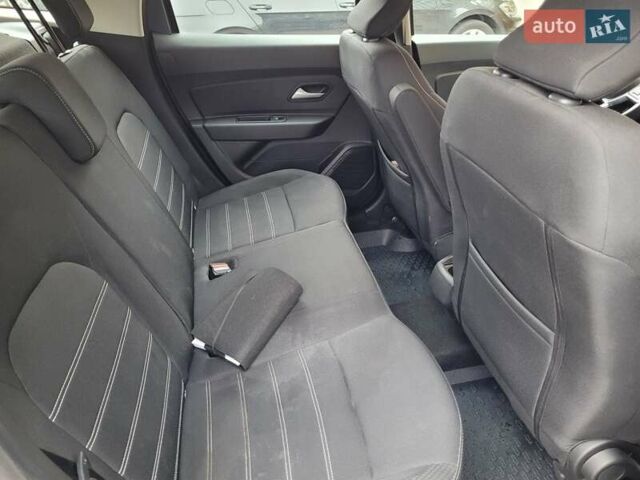 Серый Рено Дастер, объемом двигателя 1.6 л и пробегом 12 тыс. км за 18900 $, фото 18 на Automoto.ua