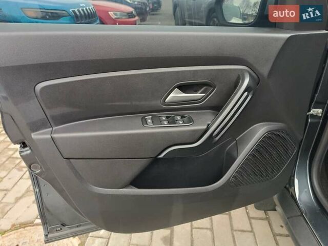 Серый Рено Дастер, объемом двигателя 1.46 л и пробегом 117 тыс. км за 19800 $, фото 10 на Automoto.ua
