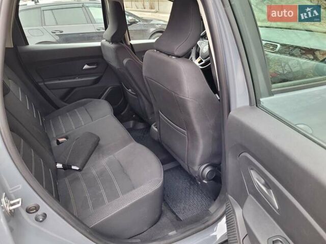Серый Рено Дастер, объемом двигателя 1.6 л и пробегом 12 тыс. км за 18900 $, фото 19 на Automoto.ua