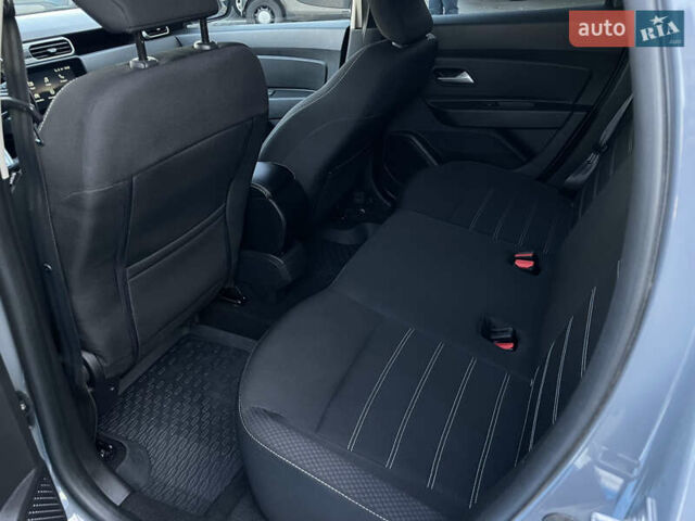 Серый Рено Дастер, объемом двигателя 1.5 л и пробегом 56 тыс. км за 18200 $, фото 7 на Automoto.ua