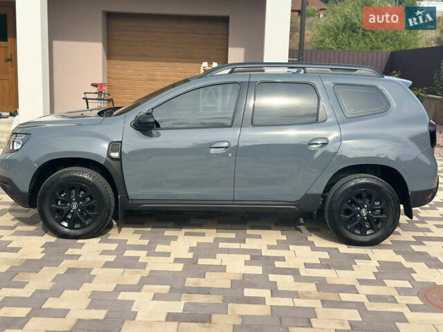 Серый Рено Дастер, объемом двигателя 1.46 л и пробегом 42 тыс. км за 20000 $, фото 2 на Automoto.ua