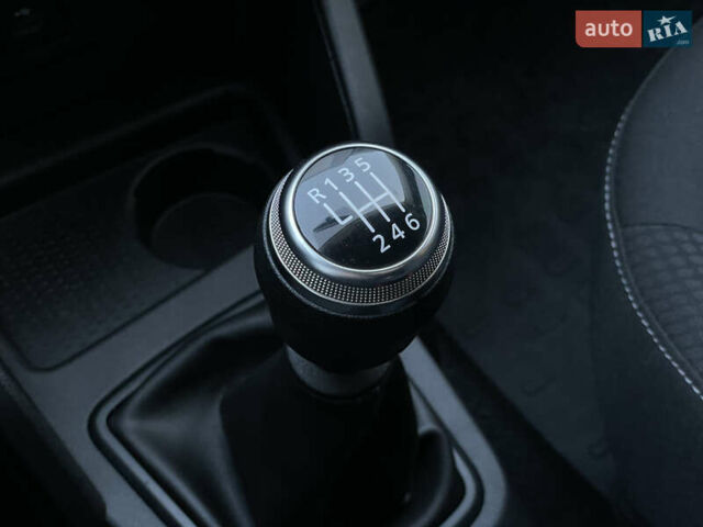 Серый Рено Дастер, объемом двигателя 1.5 л и пробегом 56 тыс. км за 18200 $, фото 18 на Automoto.ua